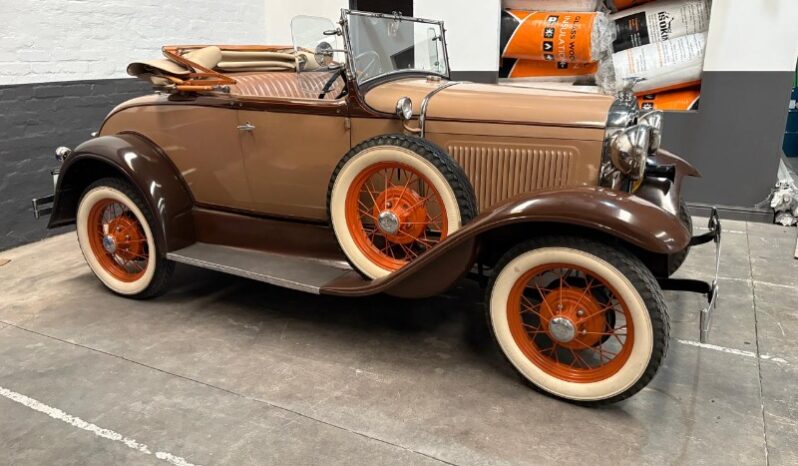 
								Used 1930 Ford Model A Deluxe Roadster full									