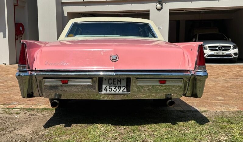 
								Used 1969 Cadillac Fleetwood full									