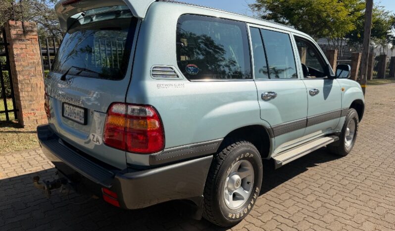 
								Used 2001 Toyota Land Cruiser 100 Series full									