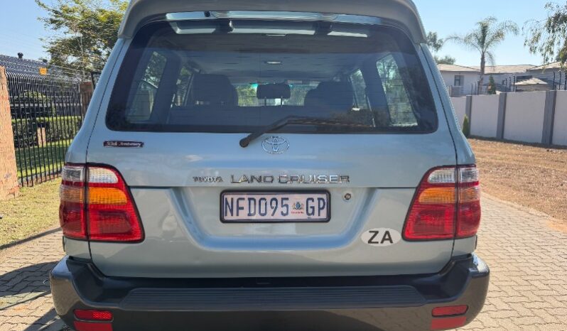 
								Used 2001 Toyota Land Cruiser 100 Series full									