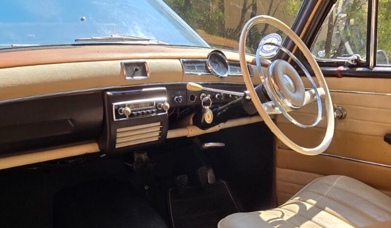 
								Used 1961 Mercedes-Benz Ponton 190 full									